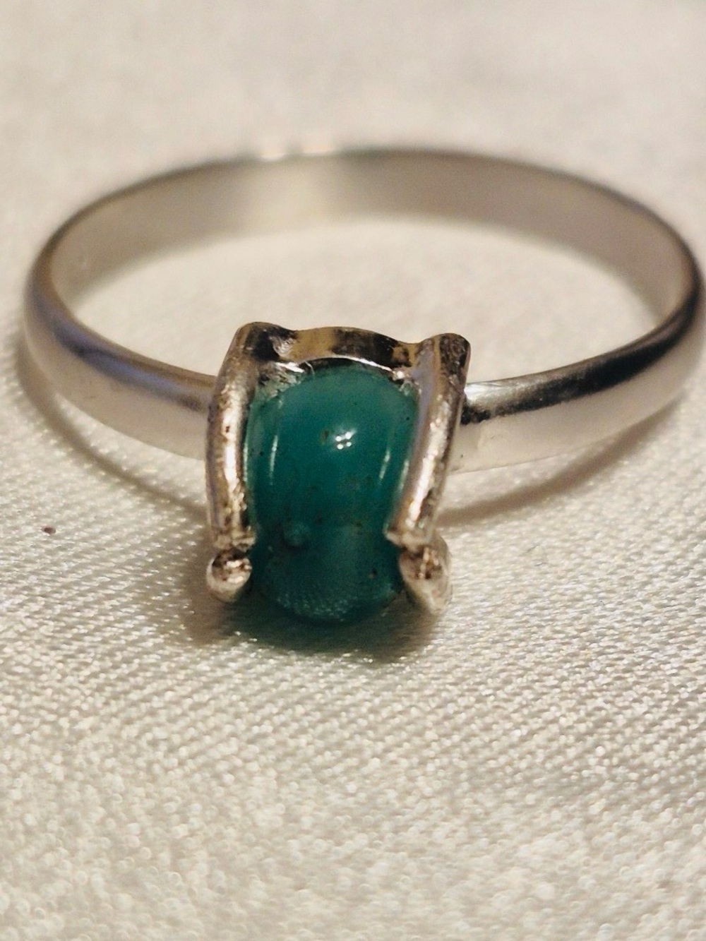 Vintage 925 Sterling Silver Oval Glass Jadeite Ring Size 8